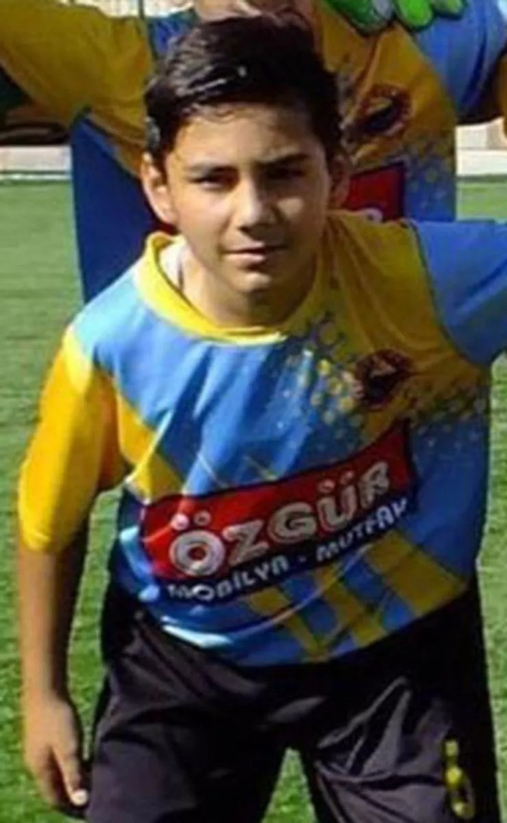 Tren kazasında ayağı kesilen Eren'e takım arkadaşlarından anlamlı destek - Resim : 2