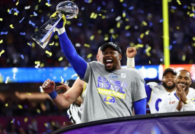 Super Bowl'da şampiyon Los Angeles Rams! Gecede tarihi anlar... - Resim : 3