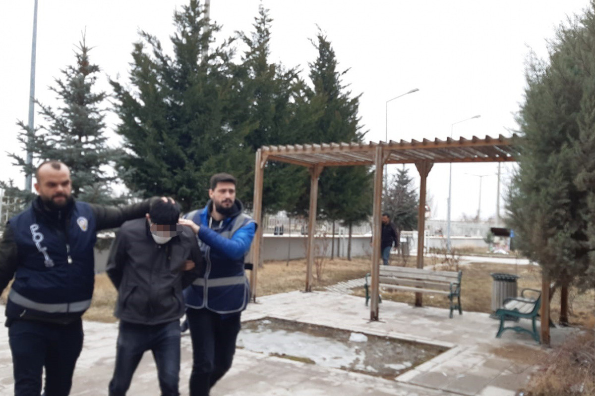 Oğlunun arkadaşları tarafından öldürüldü. Korkunç plan - Resim : 3