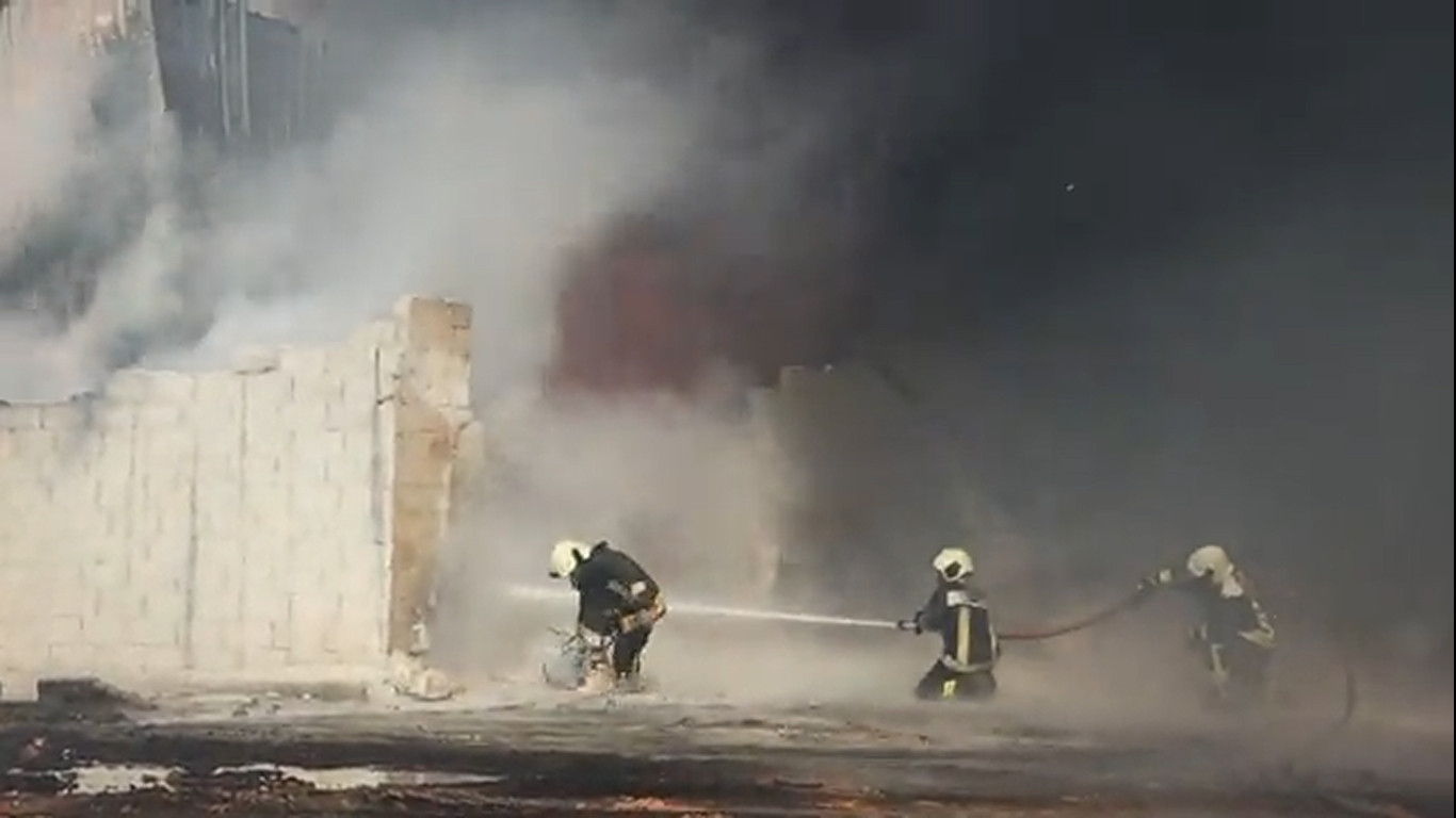 Suriye'de akaryakıt istasyonuna saldırı: 4 ölü - Resim : 8