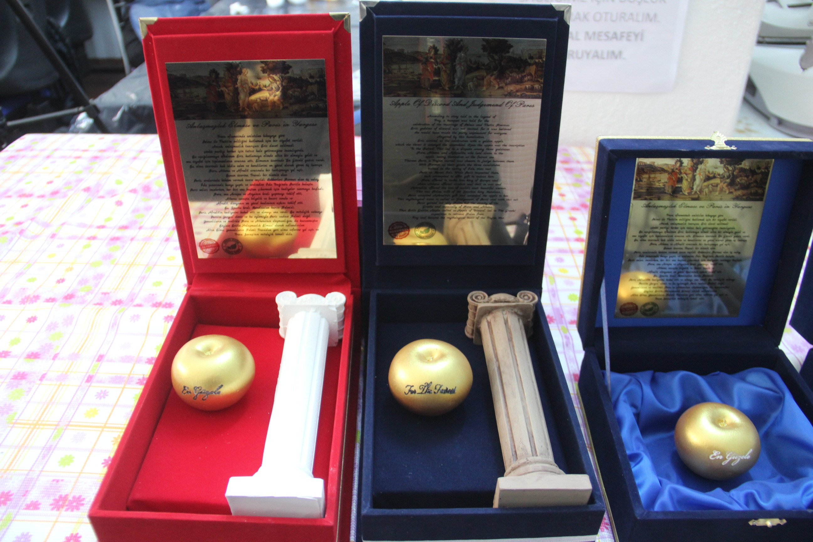 Paris'in Afrodit'e verdiği altın elma, hediyelik eşya oldu - Resim : 8