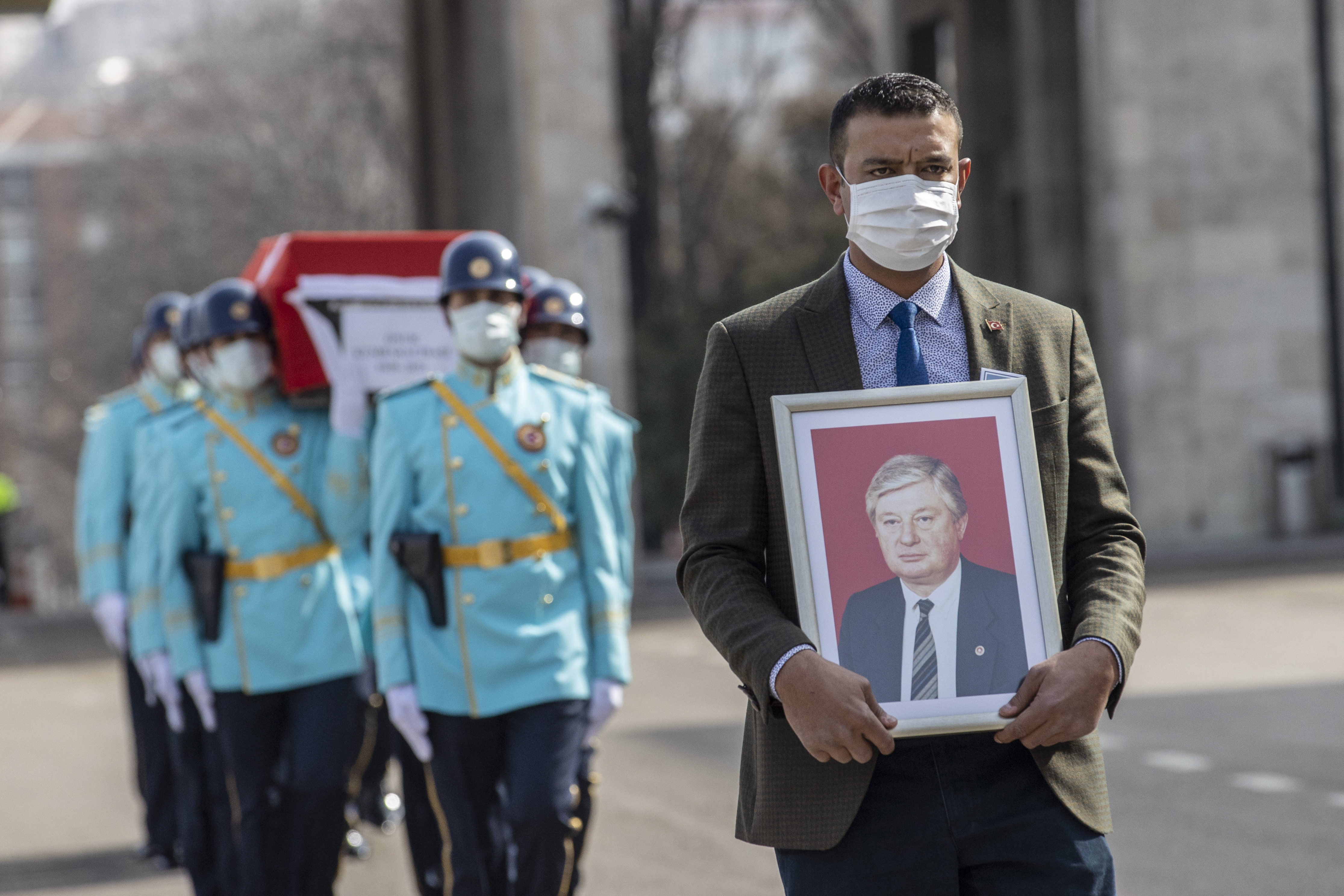 Eski Bakan Kumbaracıbaşı için Meclis'te tören düzenlendi - Resim : 1