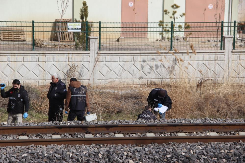 Yaşlı adam donarak öldü - Resim : 3