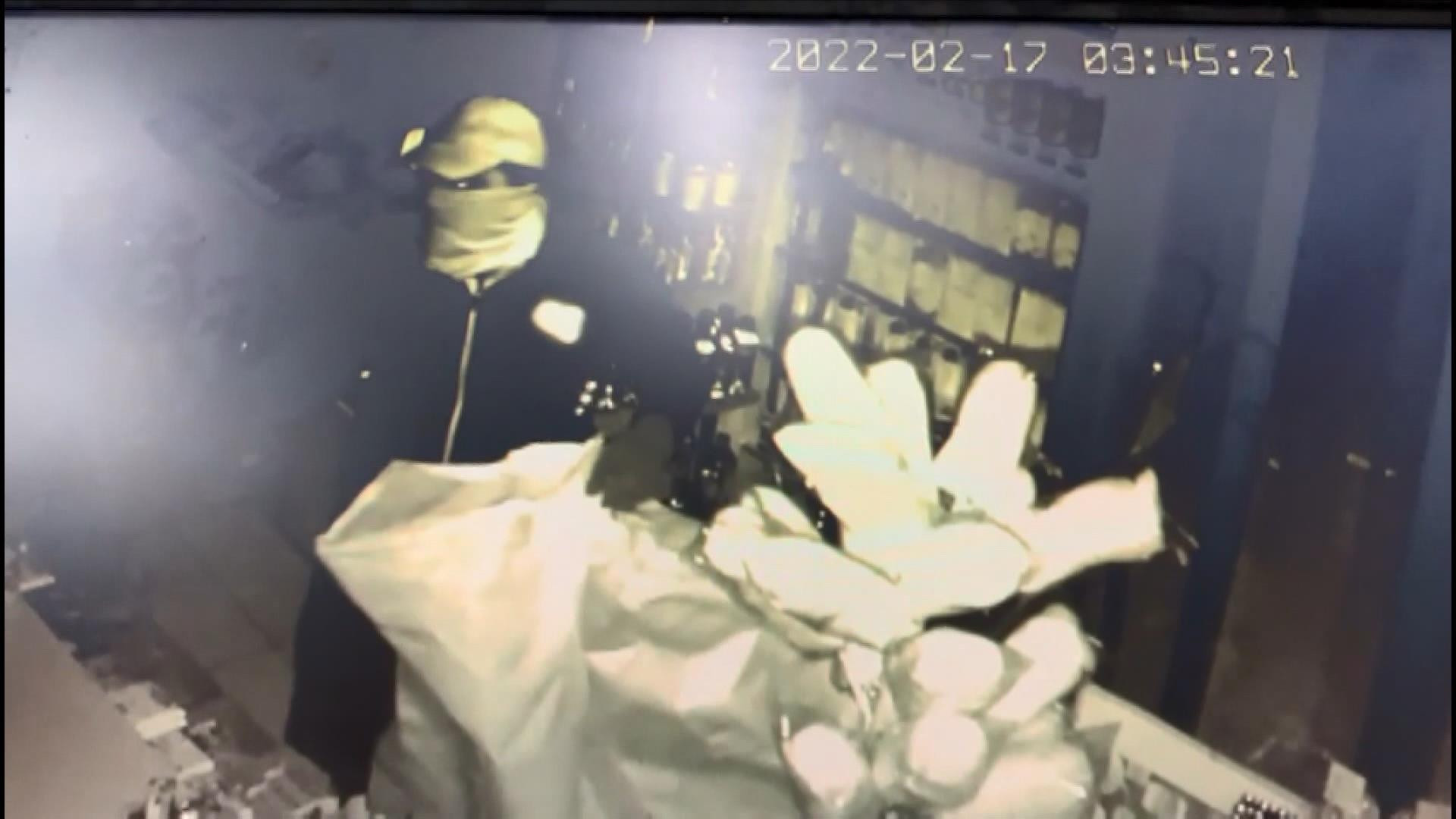 Hırsızların pişkinliği pes dedirtti! ‘Sanane ki senin mi’ - Resim : 5