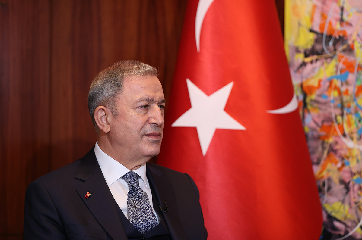 Bakan Akar’dan 4 günde 19 görüşme - Resim : 1