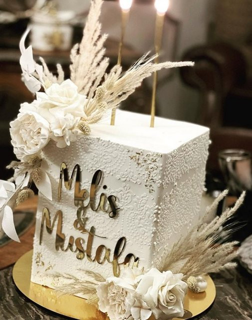 Mustafa Sandal ile Melis Sütşurup nişanlandı - Resim : 5