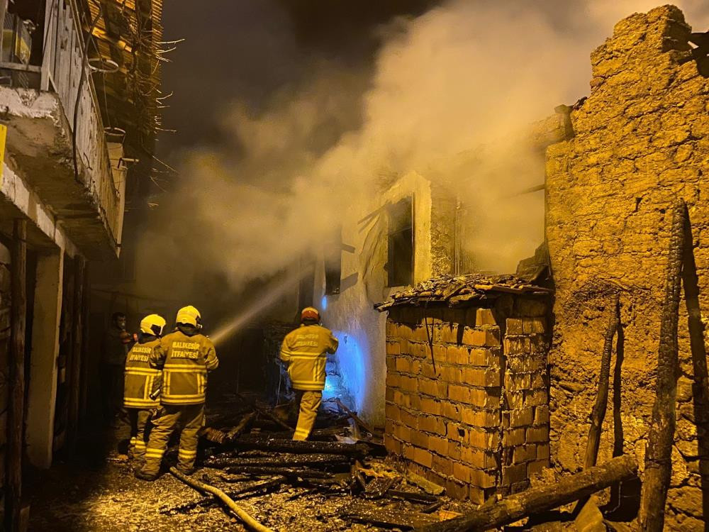 İmece usulü müdahale can kaybını önledi - Resim : 4