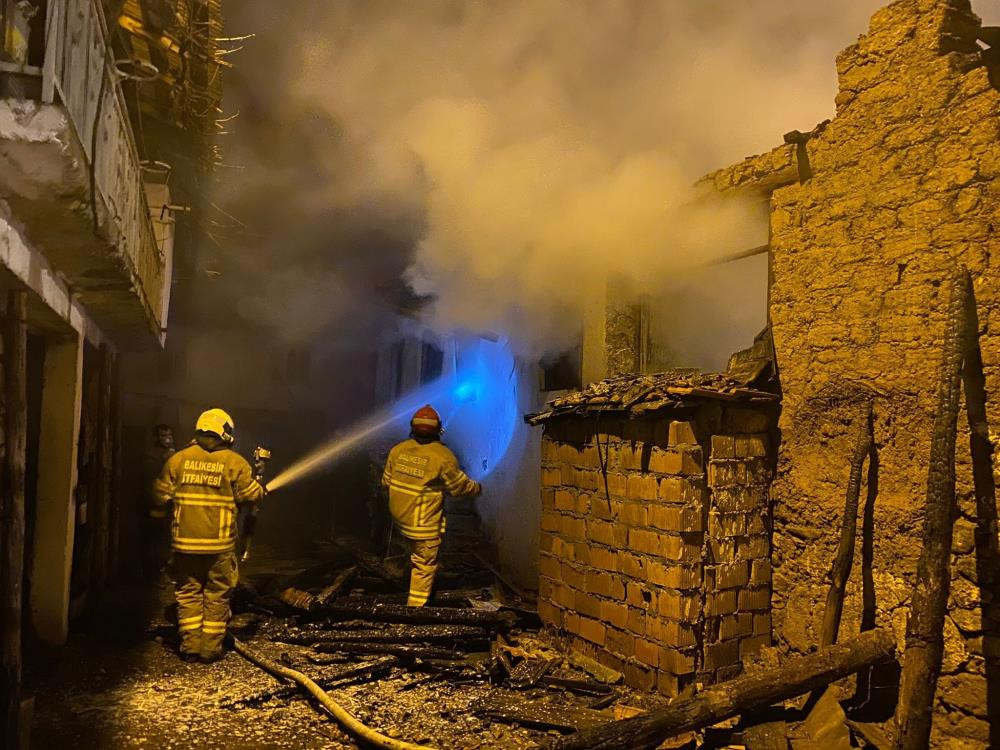 İmece usulü müdahale can kaybını önledi - Resim : 5