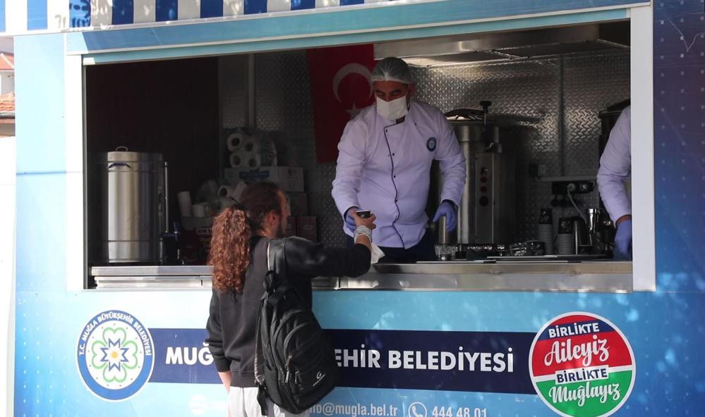 Üniversite öğrencilerine ücretsiz çorba - Resim : 2