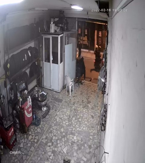 'O Ses Türkiye' yarışmacısına silahlı saldırı - Resim : 2