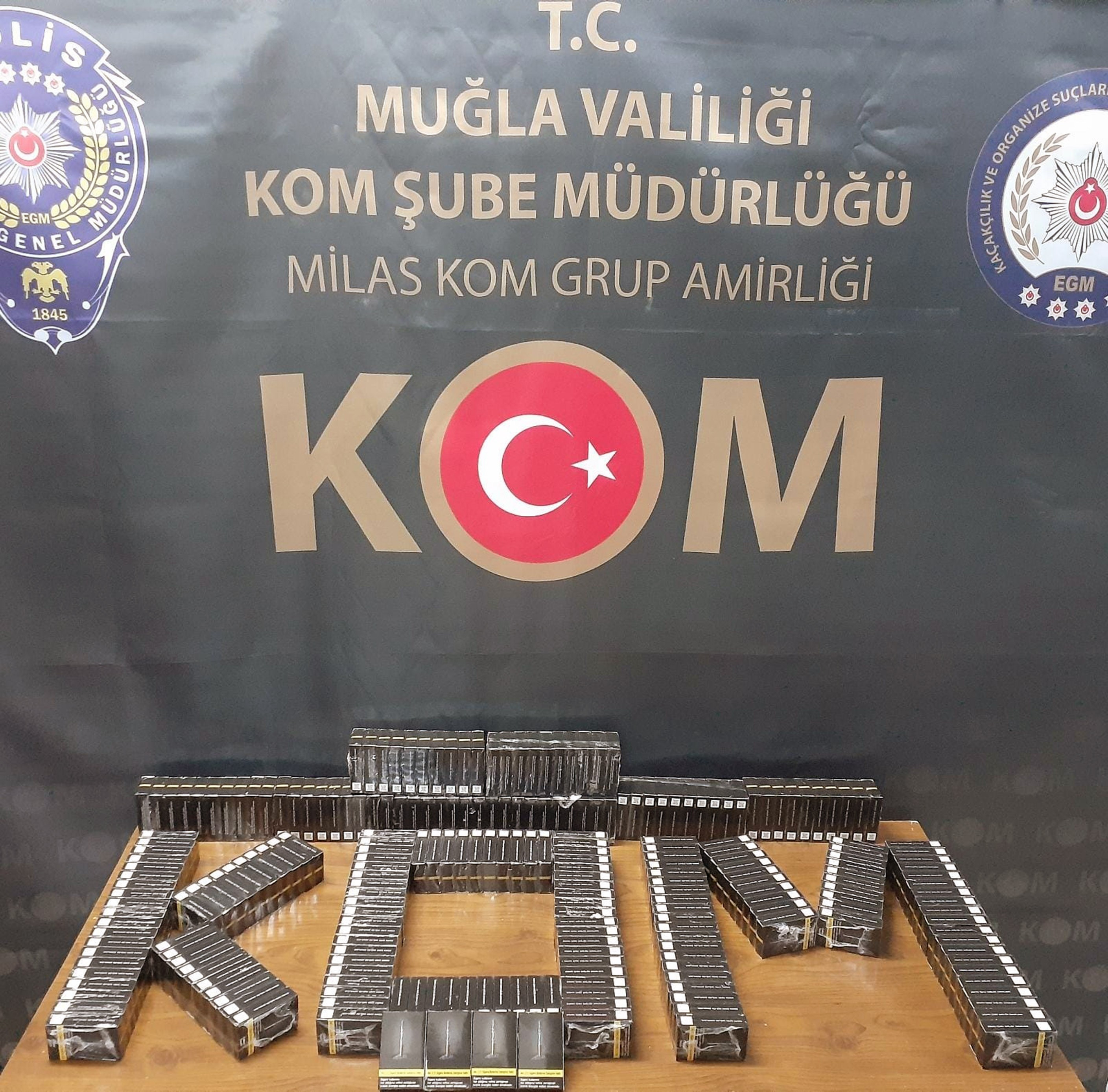 11 paket kaçak makaron ele geçirildi - Resim : 1