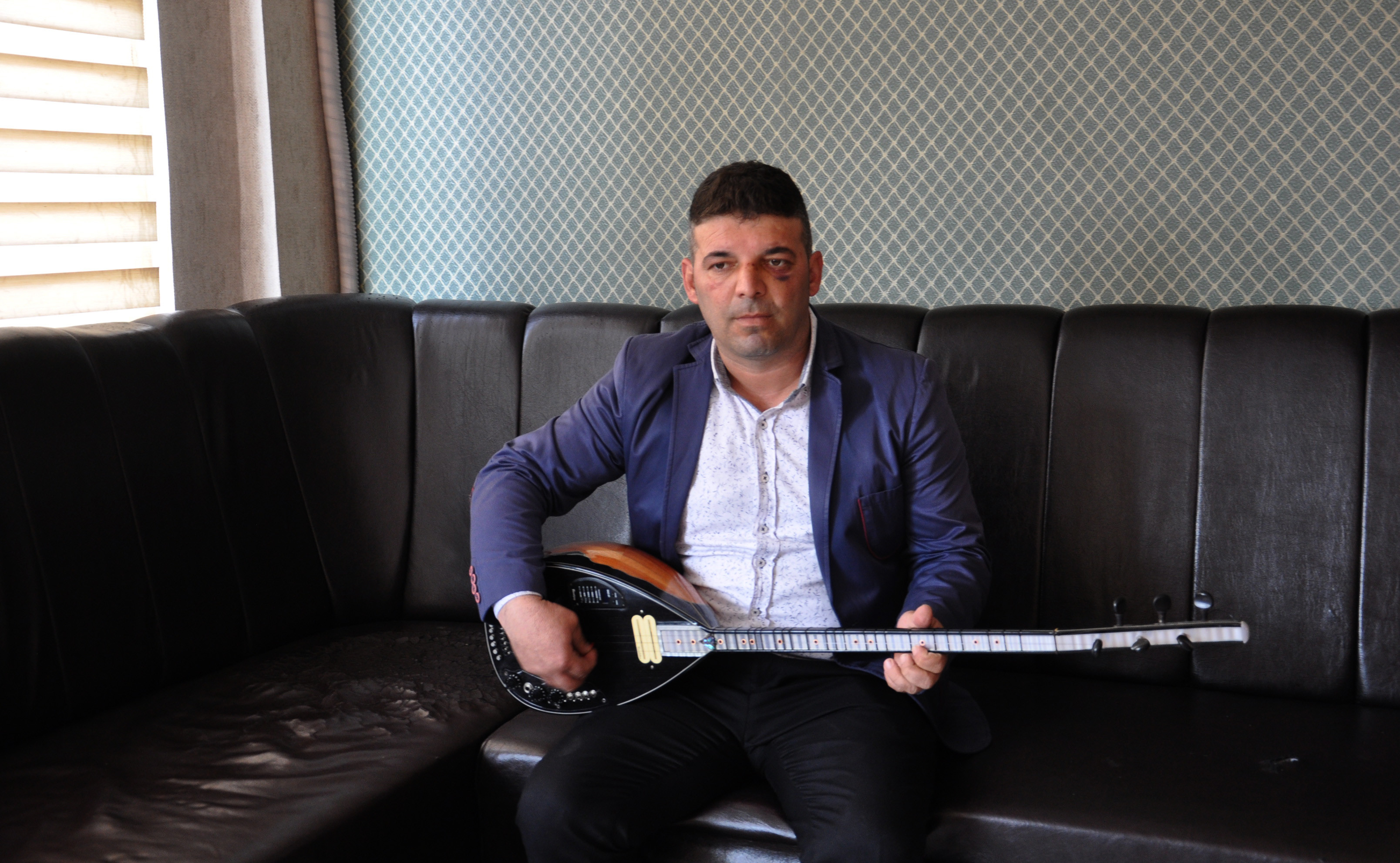 'Çocukları pistten alalım' diyen müzisyene dayak! Yazıklar olsun… - Resim : 7