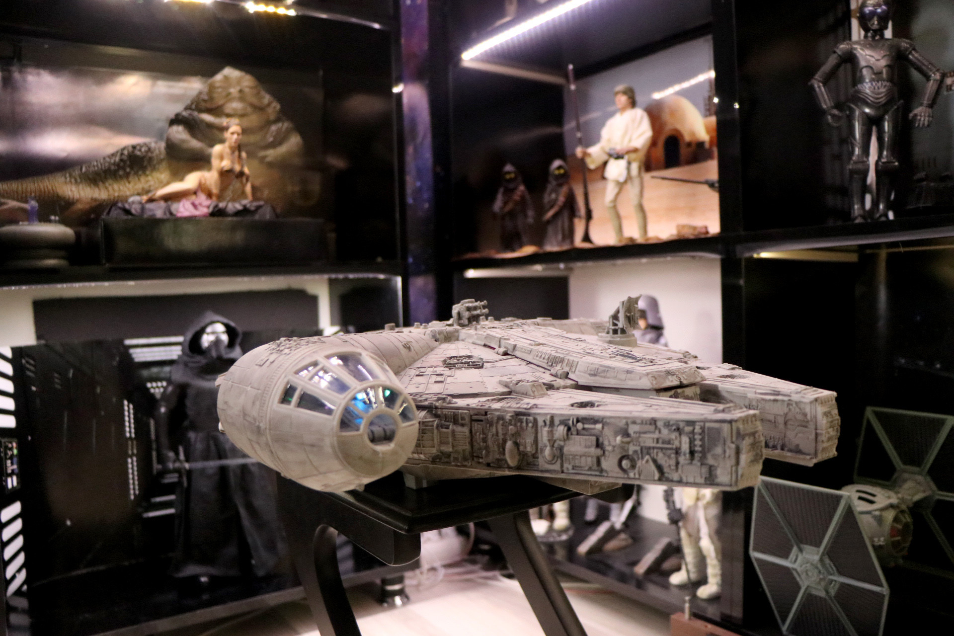 Evini ‘Star Wars’ müzesine çevirdi! 30 yıldır biriktiriyor… - Resim : 12