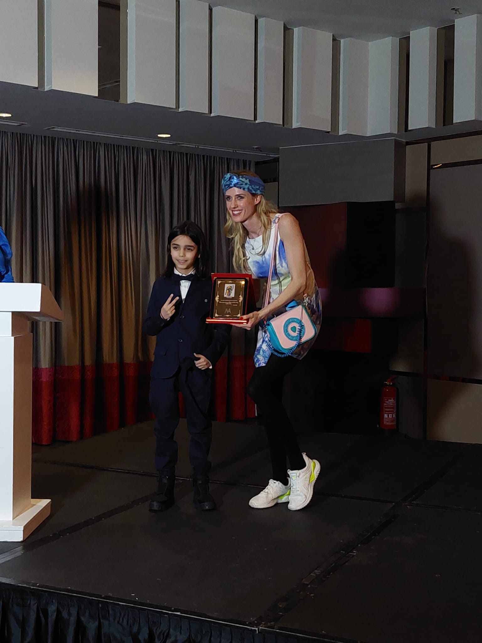 'Küçük Picasso' lakaplı Mikail Akar’ın Türkiye’deki ilk sergisi açıldı - Resim : 2