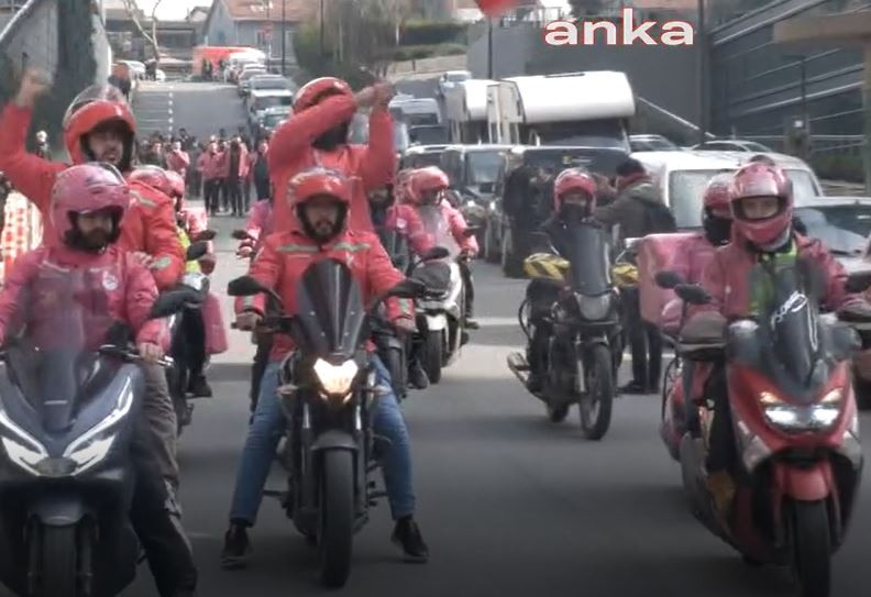 Yemek sepeti kuryelerinden eylem - Resim : 1