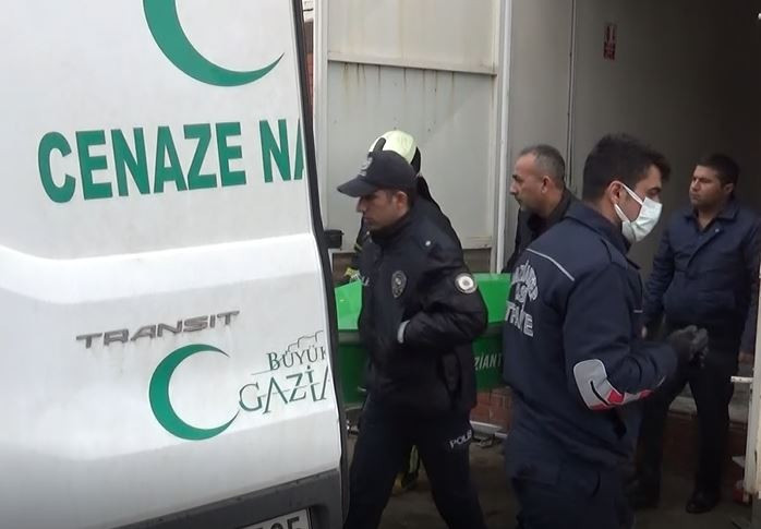 Yüksek gerilim hattı öldürdü - Resim : 4