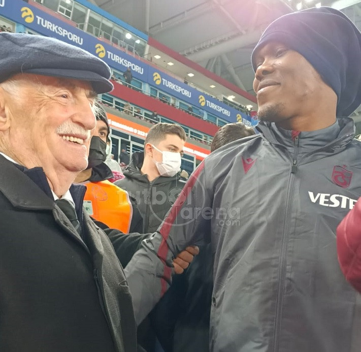 Trabzonsporlu Nwakaeme'den Nedim Aygün'e: Büyükbabam gibisiniz - Resim : 1