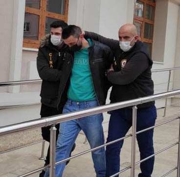 Kayınvalidesini öldürüp eşini yaralamıştı! Suç makinesi çıktı... - Resim : 1