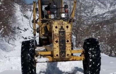 Karadeniz'in şirin şehrinde 107 köy yolu ulaşıma kapandı - Resim : 4