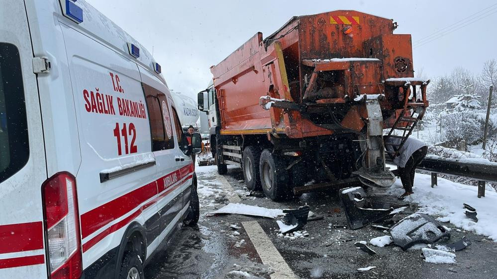Anadolu Otoyolu'nda zincirleme kaza: Ulaşım durdu - Resim : 18