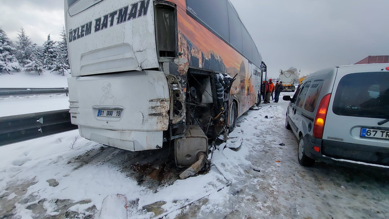Anadolu Otoyolu'nda zincirleme kaza: Ulaşım durdu - Resim : 6
