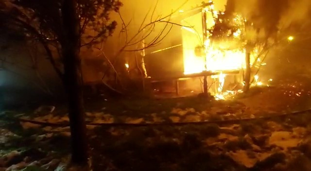 Hayvanları diri diri yanmaktan kurtardı - Resim : 6