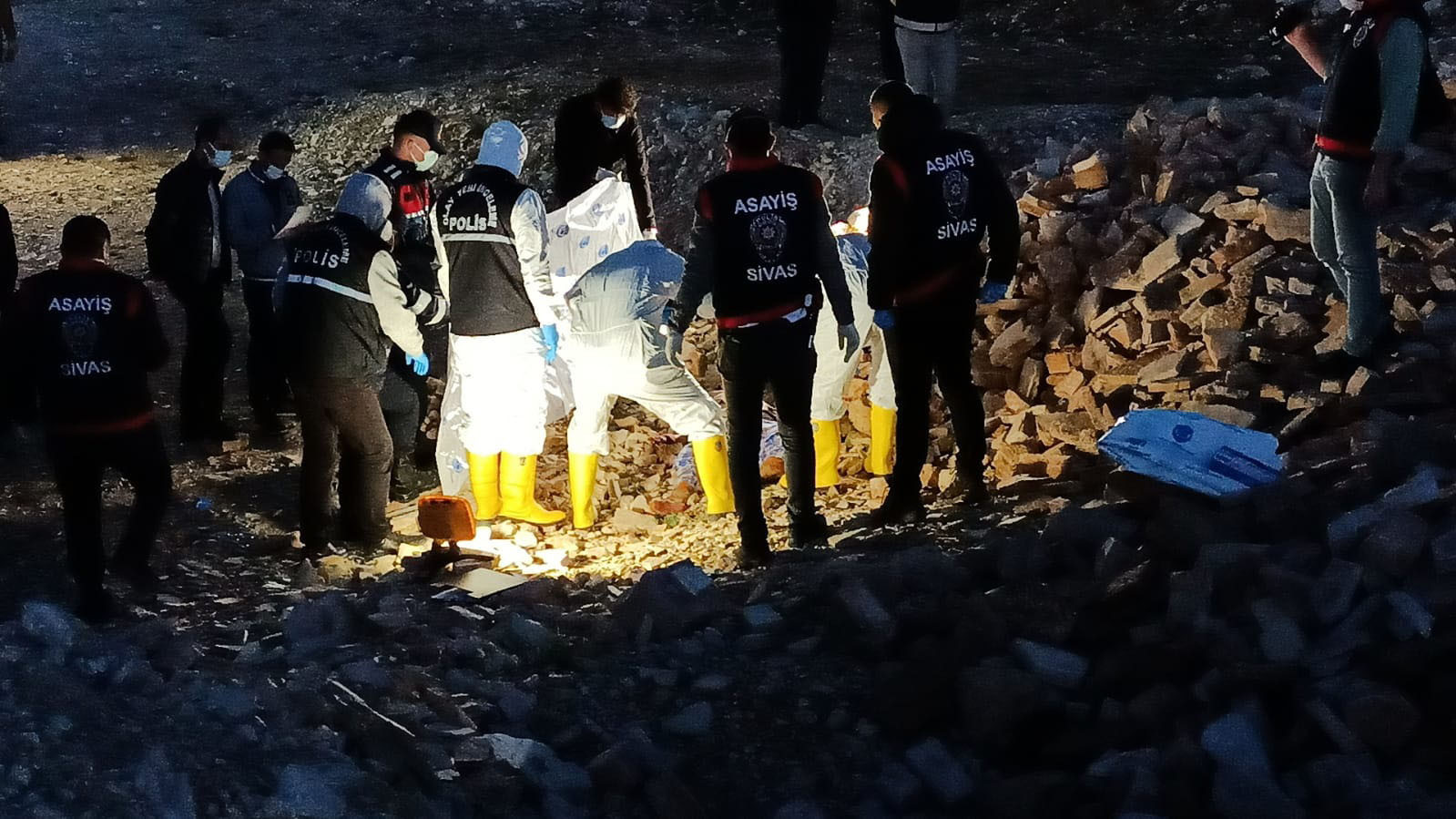 Fatma'yı öldürüp gömen sanık, 2-3 günde bir cesedi kontrole gitmiş - Resim : 2