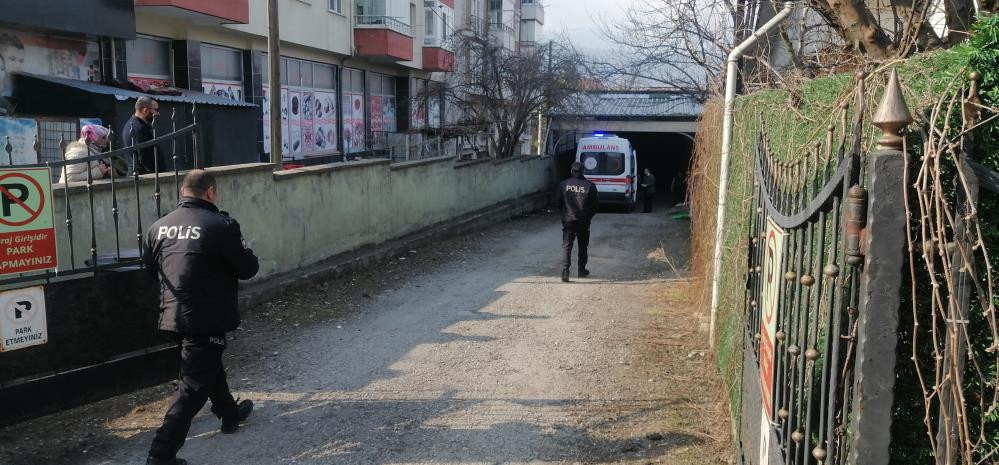 Çatı onarımı can aldı - Resim : 3