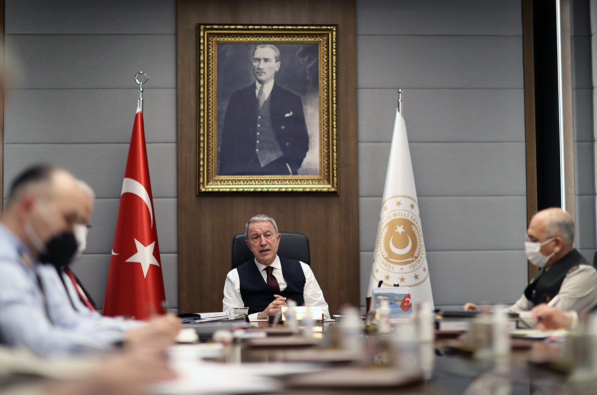 Bakan Akar'dan komutanlarla toplantı - Resim : 2