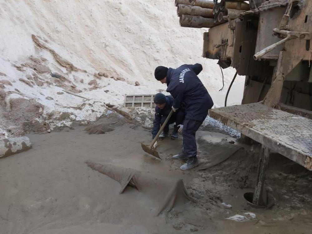 Jandarma 16 yıl geriye gidip korkunç cinayeti ortayı çıkarıp, aydınlattı - Resim : 4