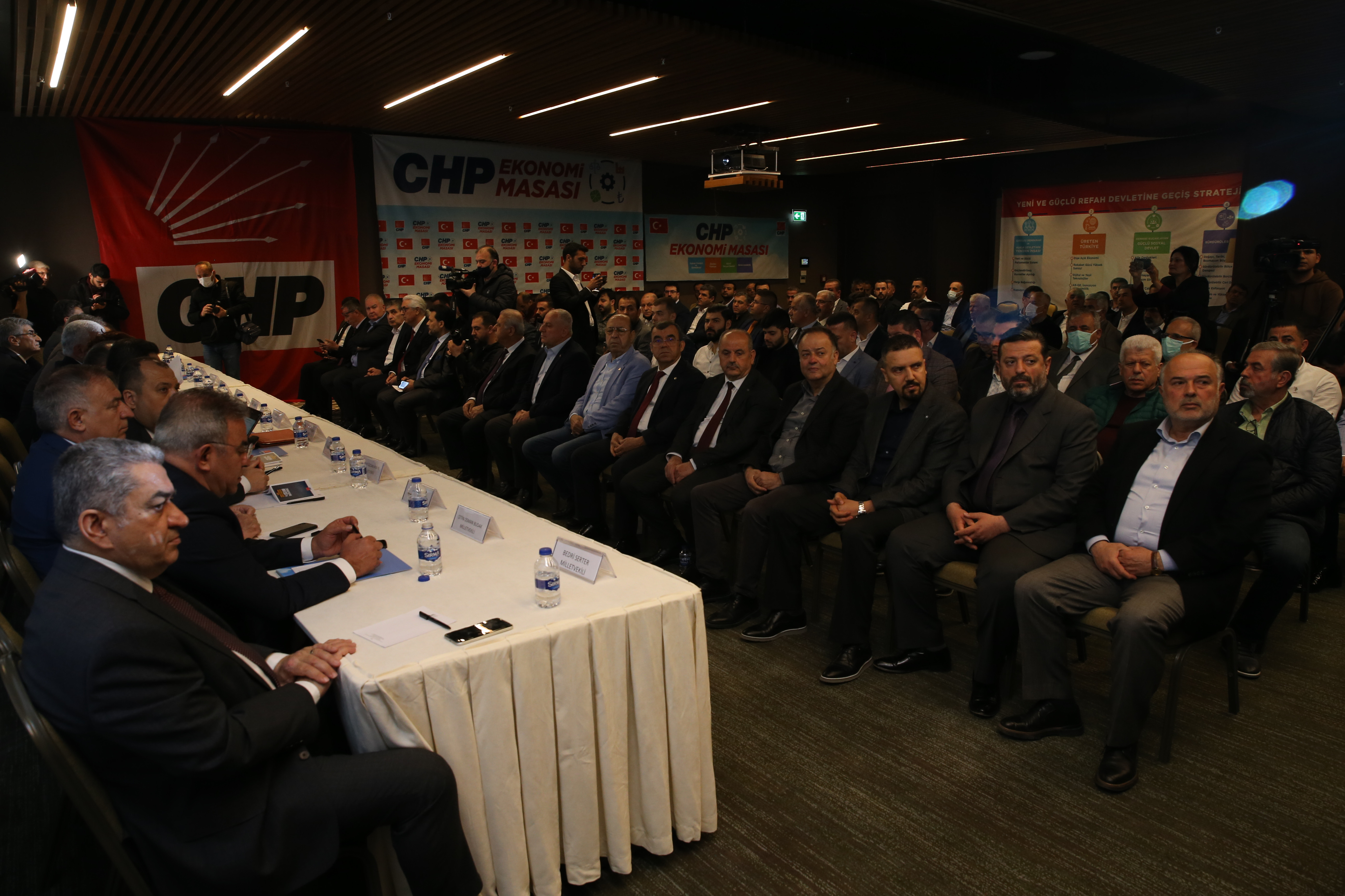 CHP Ekonomi Masası heyeti Hatay'da iş insanlarıyla buluştu - Resim : 1