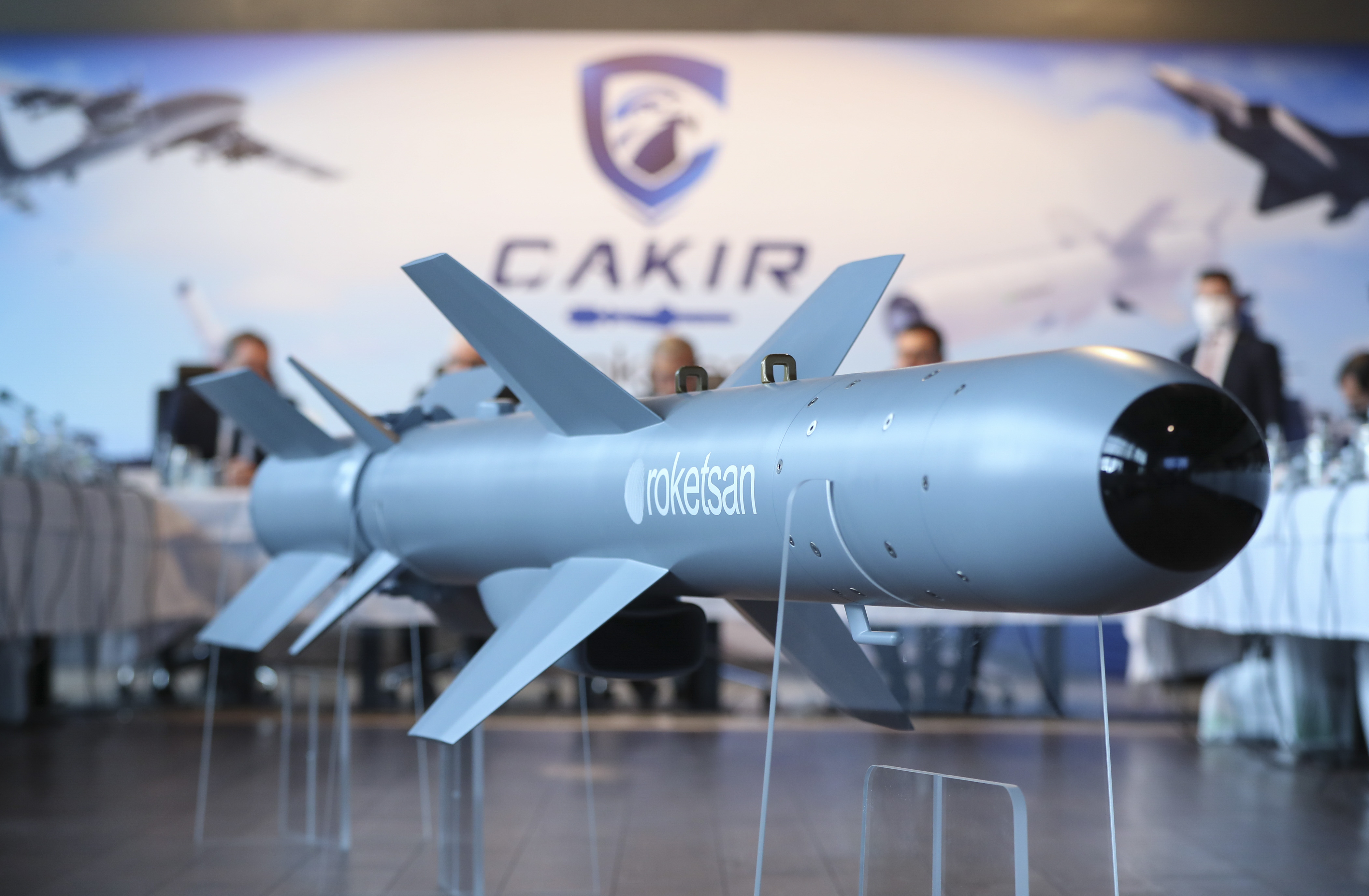 Беспилотники ракеты. Çakir Missile. Крылатая ракета. Беспилотник с крылатой ракеты. БПЛА ракета.