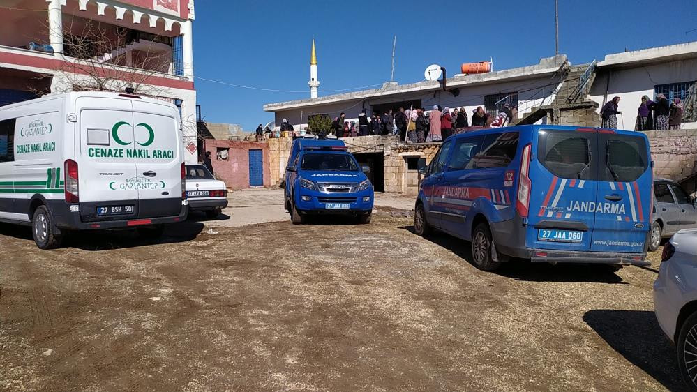 Gaziantep'te yaşlı çifti ölüm bile ayıramadı - Resim : 1