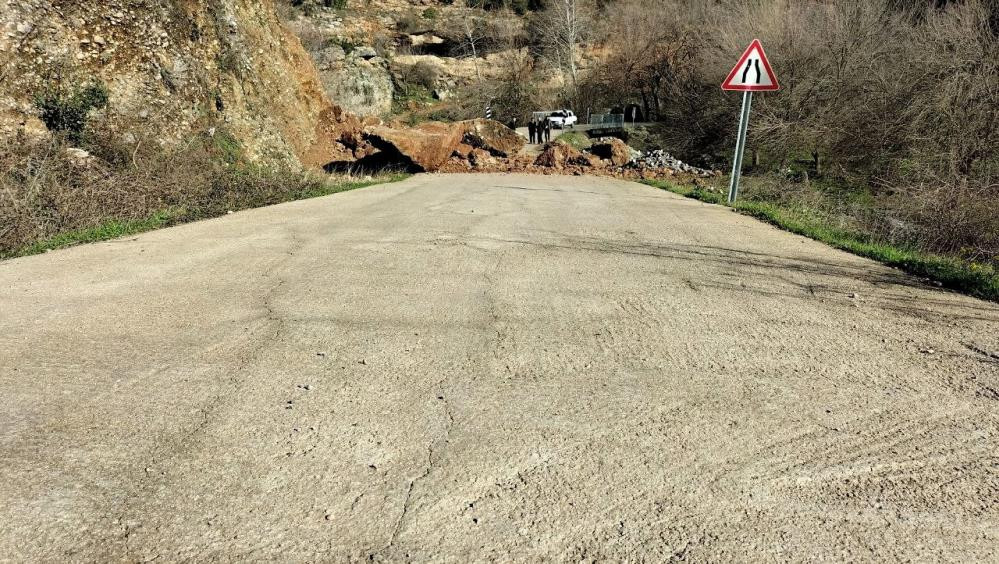 Osmaniye'de heyelan - Resim : 4