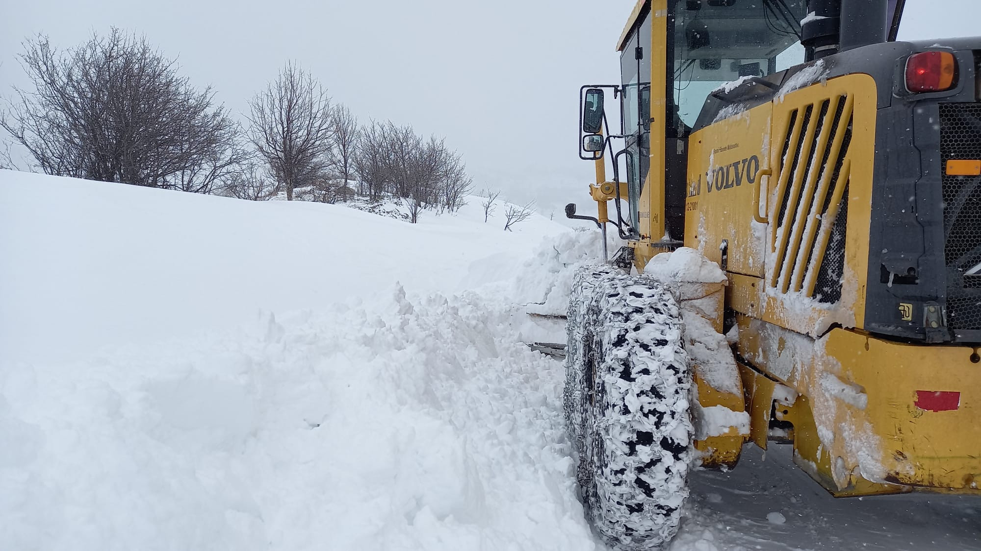 Ardahan'da kar nedeniyle kapanan 138 köy yolu ulaşıma açıldı - Resim : 1