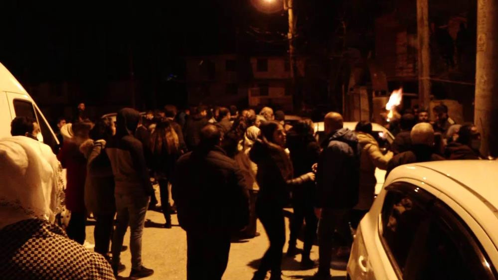 Kına gecesinde yumruklar konuştu silahlar ateşlendi - Resim : 1