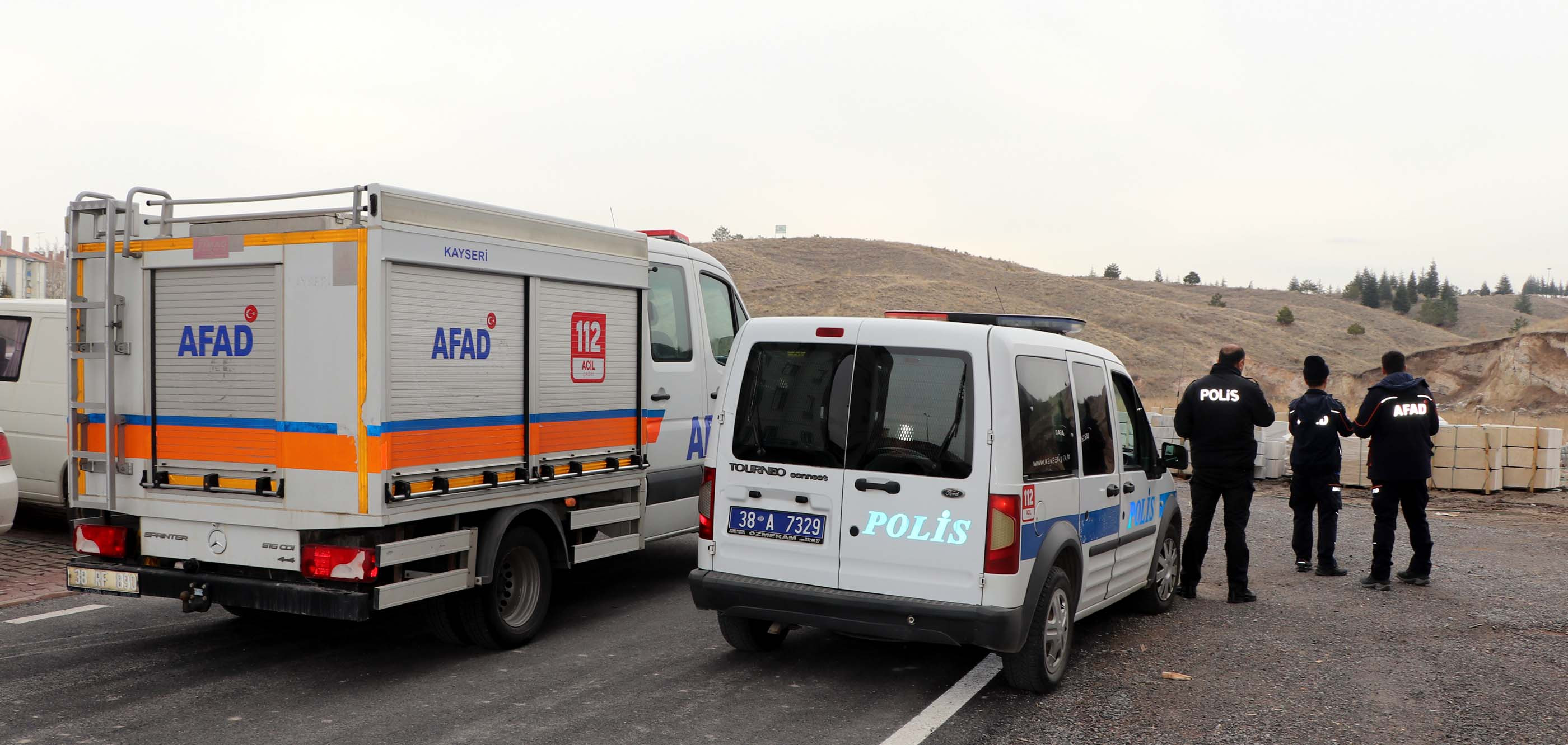 Piknik yapmak için çıktıkları dağda kayboldular - Resim : 2