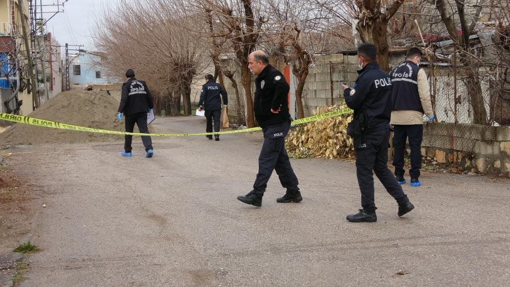 4 çocuk annesine pusu. Kocası kafasından vurdu - Resim : 5