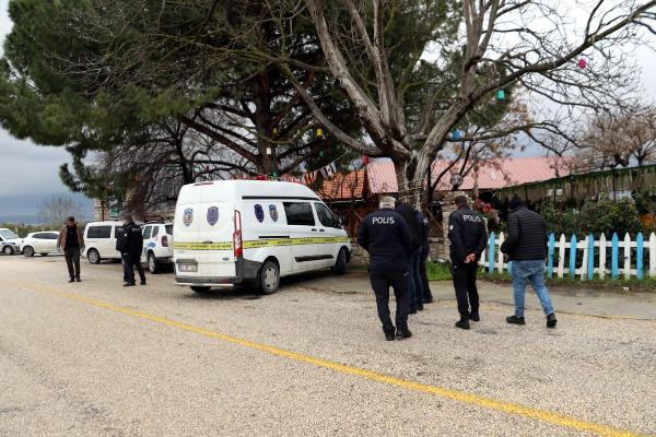 Kuşadası Belediyesi eski Başkanı Özer Kayalı'ya silahlı saldırı. Öğle yemeği için restorana gitmişti - Resim : 2