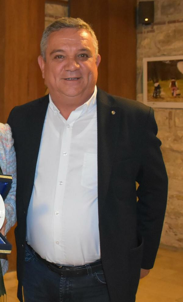 Kuşadası Belediyesi eski Başkanı Özer Kayalı'ya silahlı saldırı. Öğle yemeği için restorana gitmişti - Resim : 4