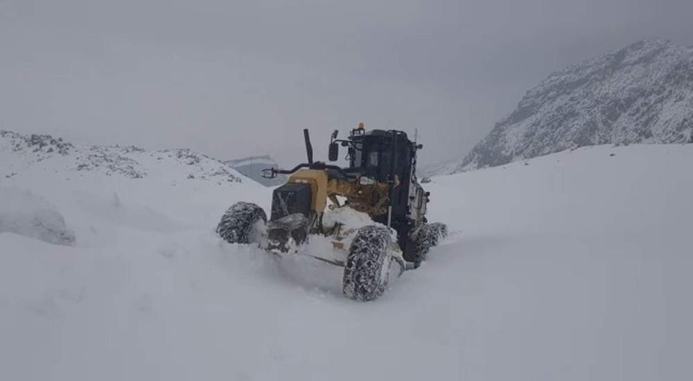 Köy yolları ulaşıma kapandı - Resim : 2