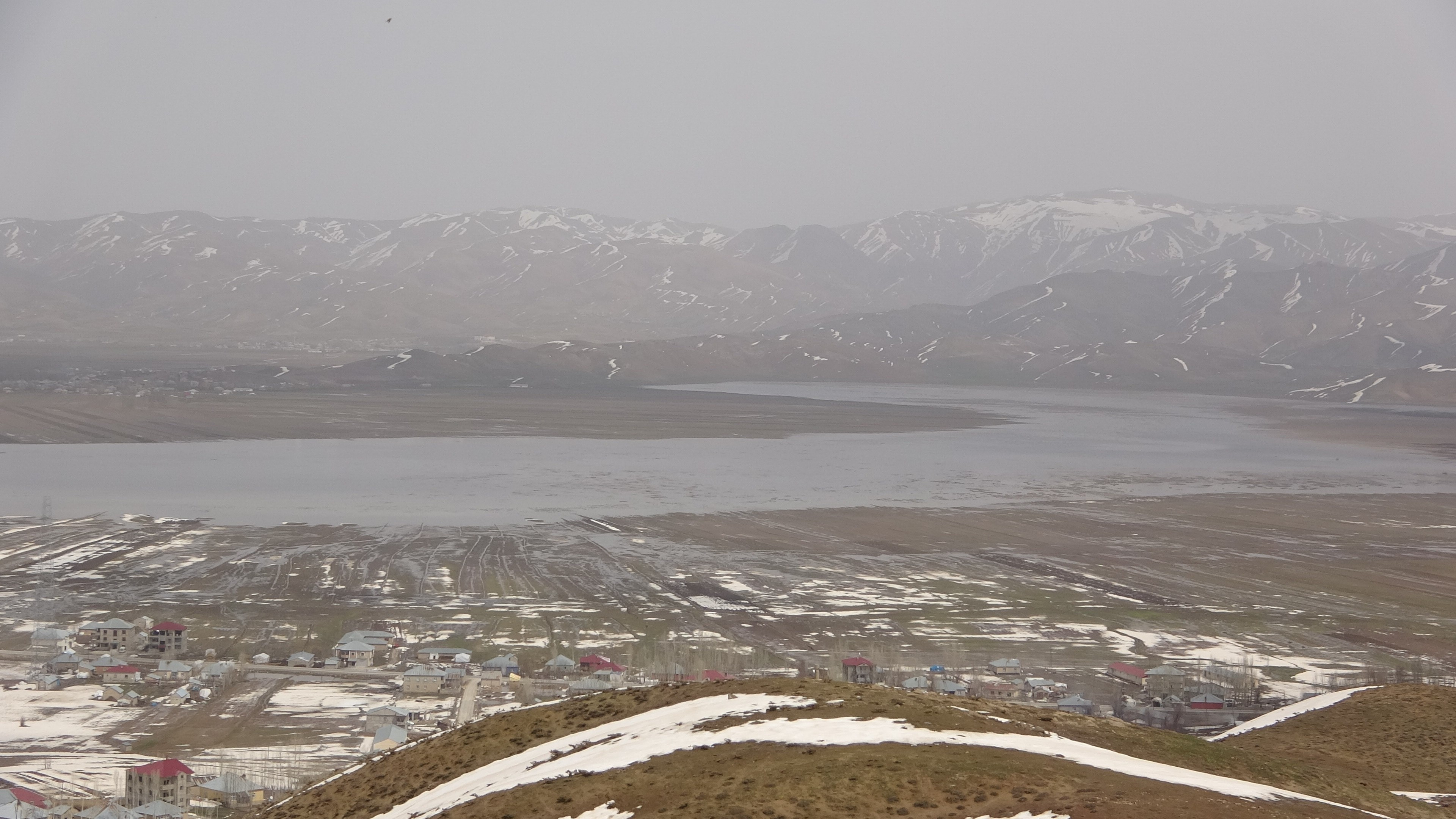 Hakkari'de dere taştı! Ova ve evler su altında kaldı… - Resim : 9