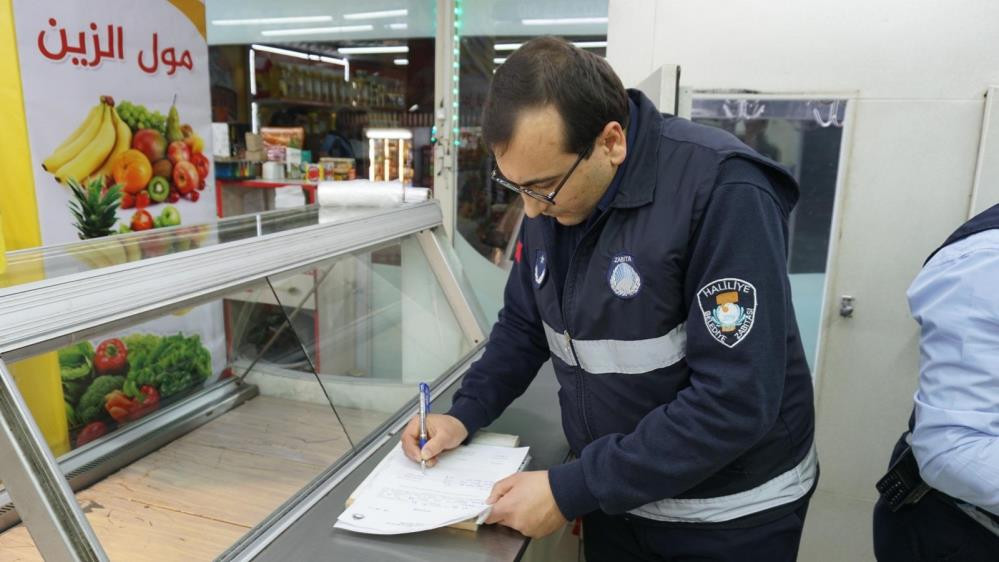 Vicdansız kasaba bozuk et baskını. Şanlıurfalılara yedirecekti - Resim : 1