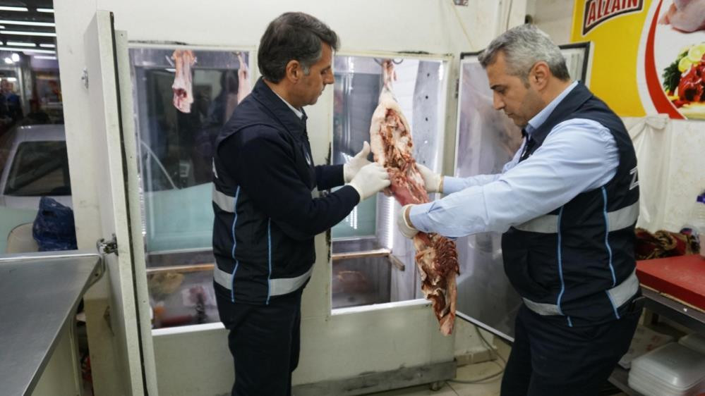 Vicdansız kasaba bozuk et baskını. Şanlıurfalılara yedirecekti - Resim : 3