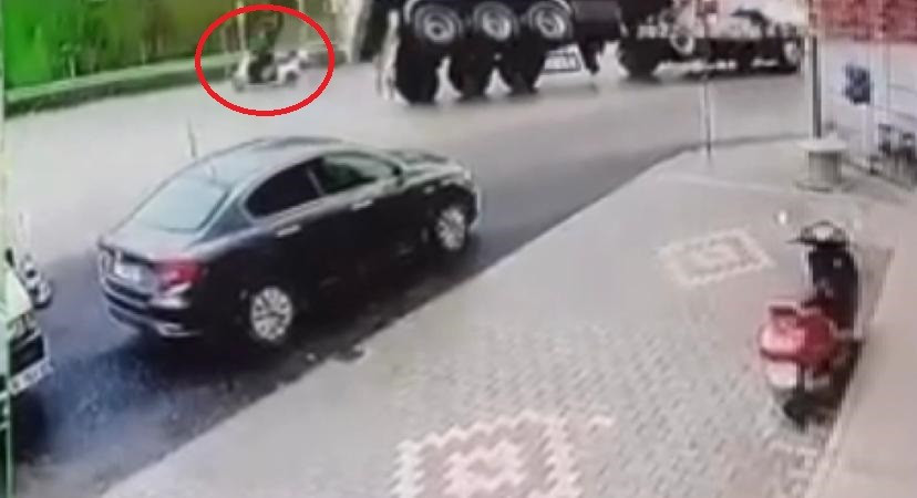 Motosiklet sürücüsü ölümü solladı - Resim : 2