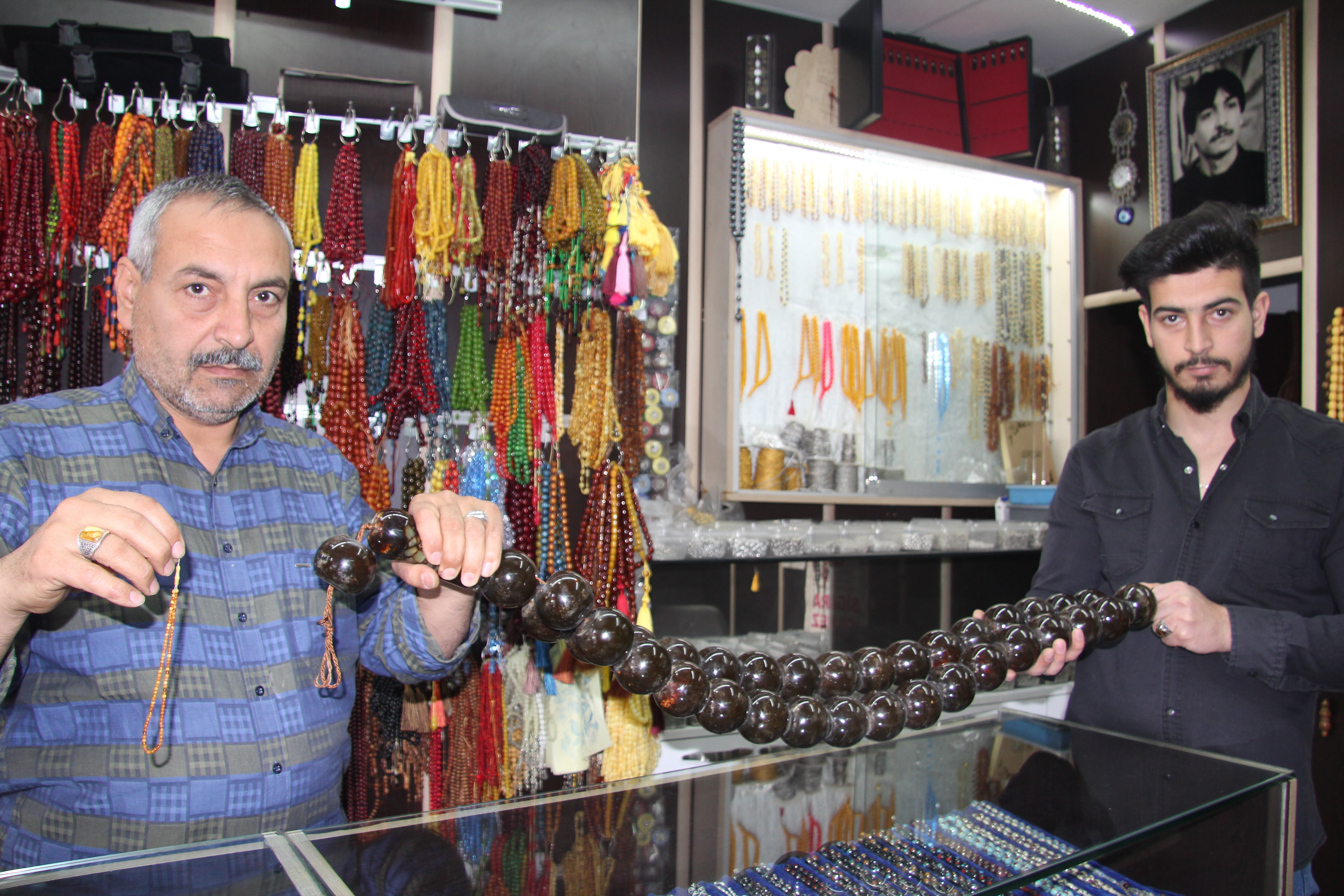 Tespihleri görenler şaşıp kalıyor - Resim : 1