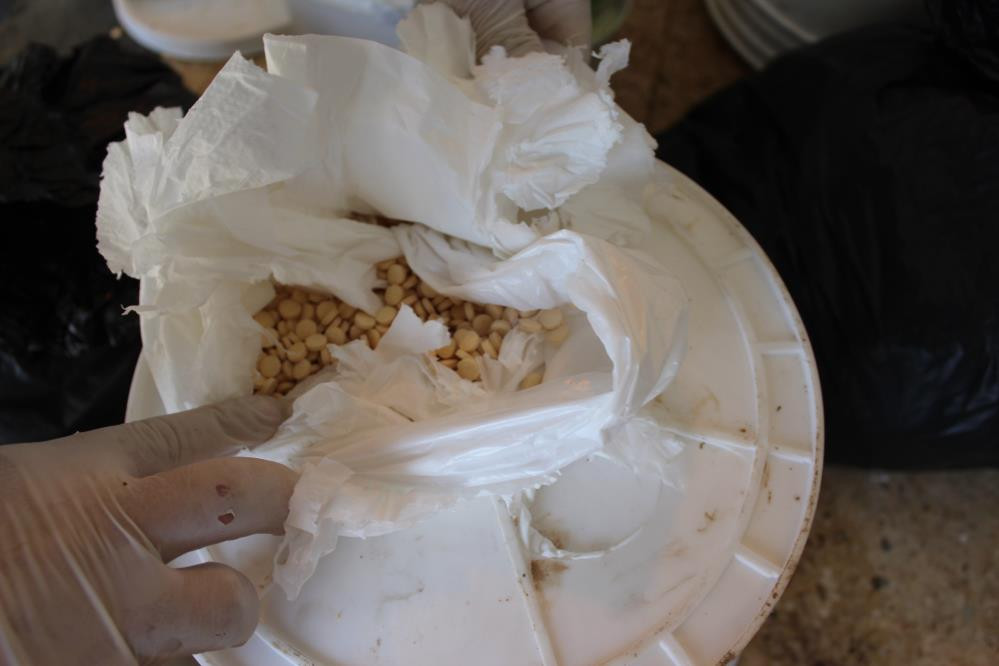 Suriye'den gelen TIR'larda bulundu. Polis saya saya bitiremedi - Resim : 2