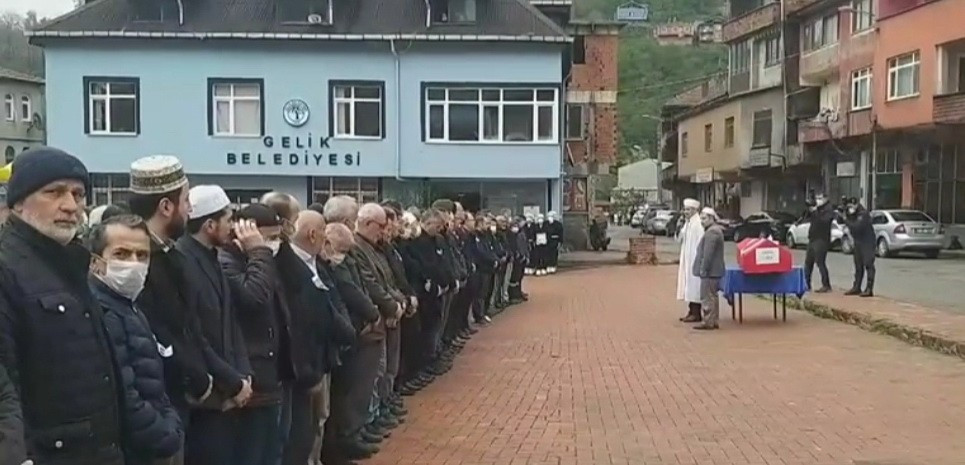 Kıbrıs Gazisine son veda - Resim : 1