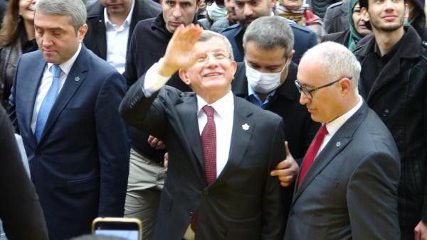 Herkes konuştu sıra ona geldi, Davutoğlu Suriyelileri gönderecek mi? - Resim : 3