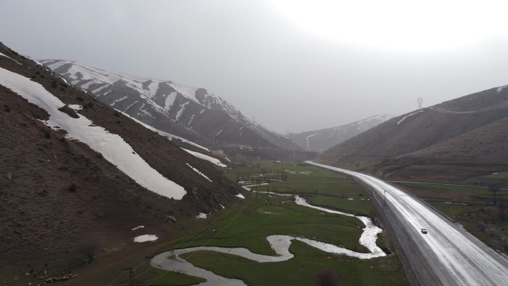Dağların bir yanı kar bir yanı bahar - Resim : 5